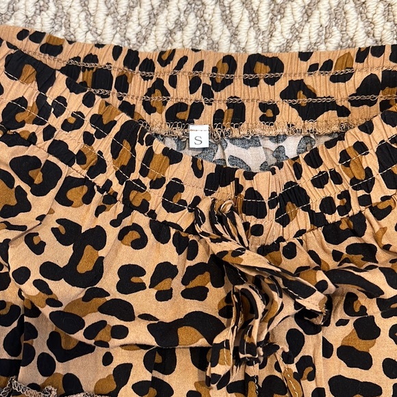 Cheetah print skirt size S - Picture 4 of 4